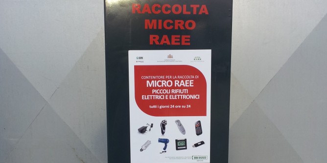 A Sassari i contenitori per i vecchi oggetti elettrici