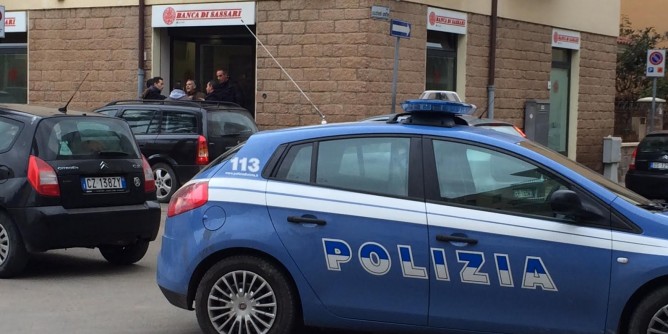 Cagliari: rapina col trinciapollo, 50enne in manette