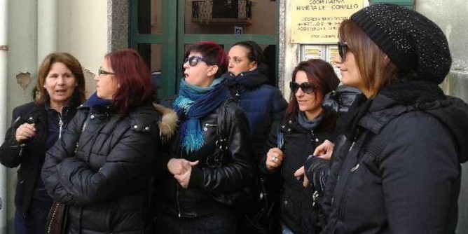 Addetti pulizie senza stipendio: sit-in in Regione