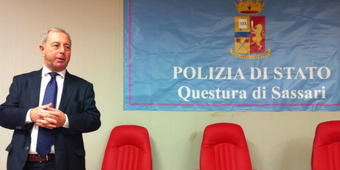 Sassari: la Polizia con le donne