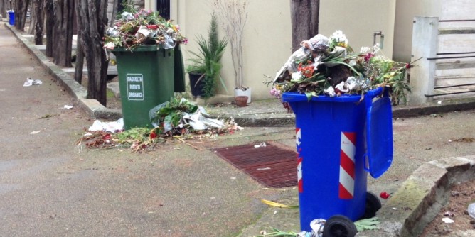 Alghero: cimitero <i>imbottito</i> di rifiuti| Foto