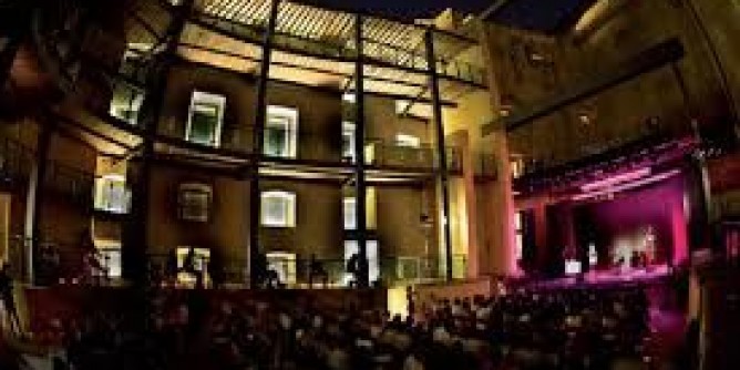 Riapre il Teatro Civico di Castello. Eventi e mostre sino all´autunno