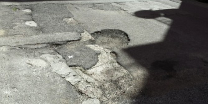 «Crateri a Sassari, Perrone si muova»