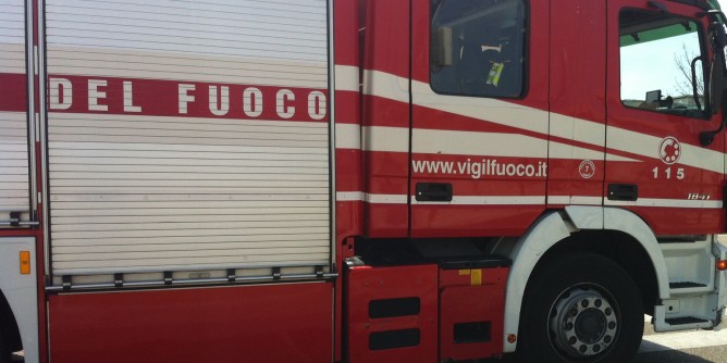 Monserrato: casa in fiamme, arrestato proprietario
