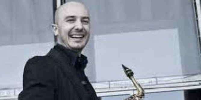Paolo Recchia sul palco del Poco Loco