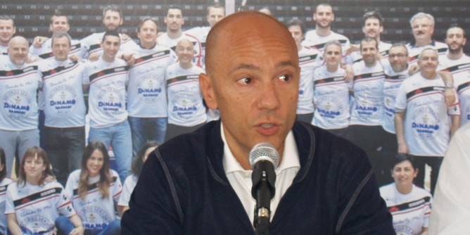 Fischi per Pasquini e Sardara <i>sbotta</i>