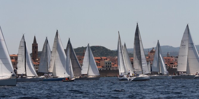 Vento instabile e percorso ridotto nel Trofeo Nuova Capolino