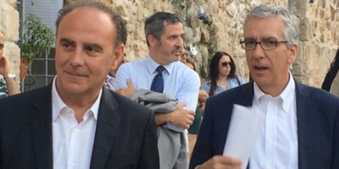 <i>Pressing</i> su Renzi e Pigliaru: stop balzelli
