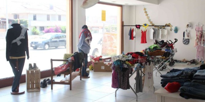 A Porto Torres con abiti usati si fa solidarietà