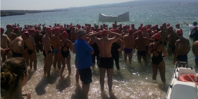 Traversata di Torregrande: Guidi vince un´edizione da record