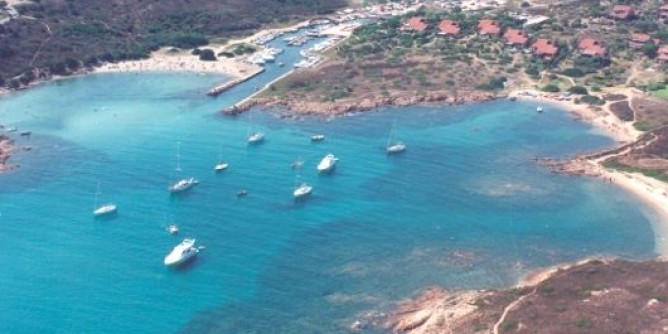 Grande porto a Costa Corallina. Gli ambientalisti dicono no