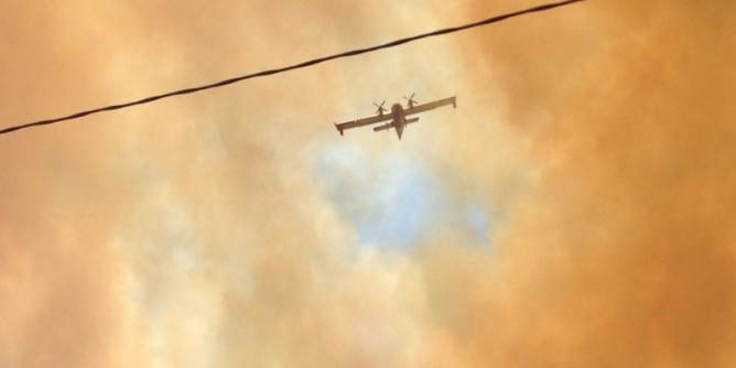 Appicca incendio vicino a casa: arrestato