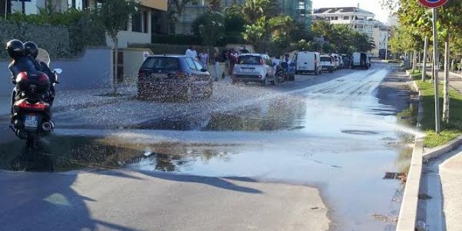 Doccia inaspettata al Lido | Foto