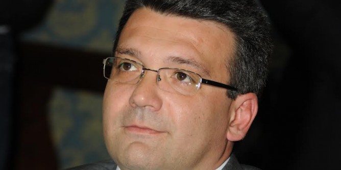 Stop lezioni per studenti disabili. «Assessore Firino si dimetta»