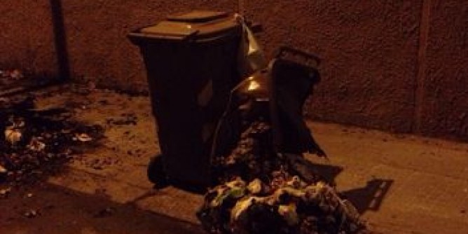 Piromani ad Alghero: rifiuti a fuoco