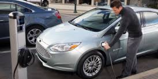 Auto elettriche a Cagliari: dall’estate 2015, 30 nuove colonnine