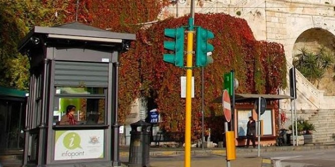 Cagliari cambia strategia: solo un Infopoint 