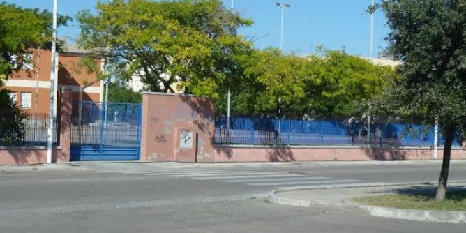 Tentato furto a scuola: arrestati i 2 ladri