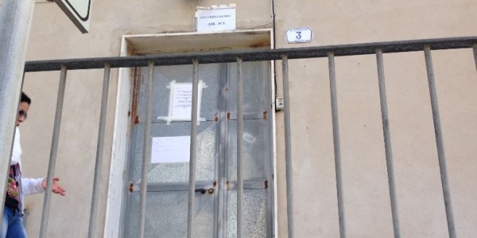 Dormitorio: «ancora materiale in via delle Terme»