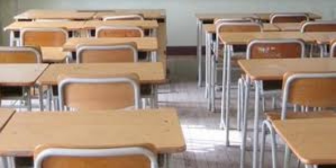 «Edilizia scolastica, la Firino fa chiudere gli istituti»