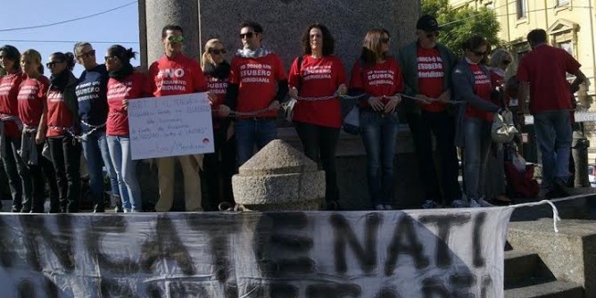 Meridiana, sindacati: «ridurre gli esuberi»