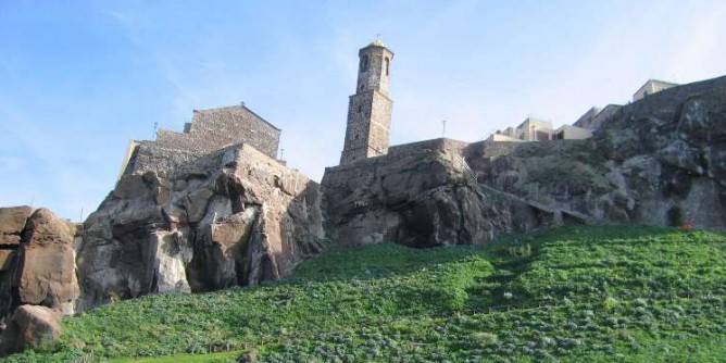 Pulizia rio Salvino a Castelsardo, «La responsabilità è del Comune»