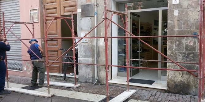<i>Imprigionati</i> in casa nel Corso Vittorio Emanuele