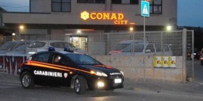 Colpo alla Conad di viale Marconi
