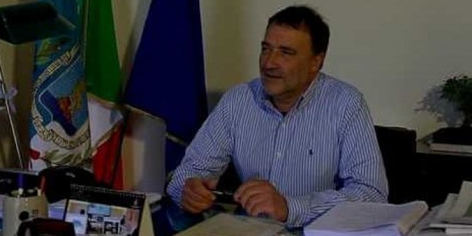 Comiti diventa <i>grillino</i>: collaboriamo per lisola