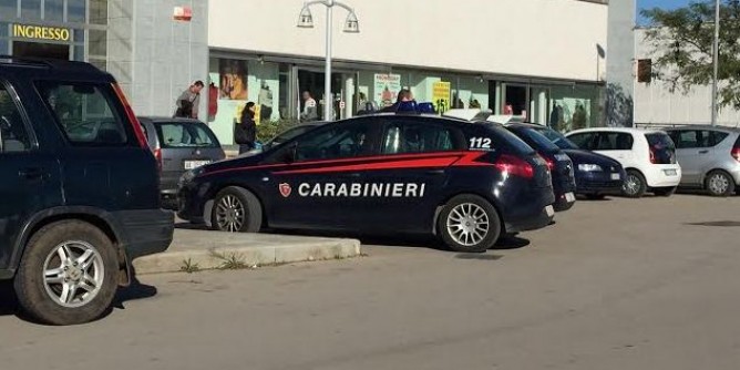 Rubano a Galboneddu: due sassaresi in manette