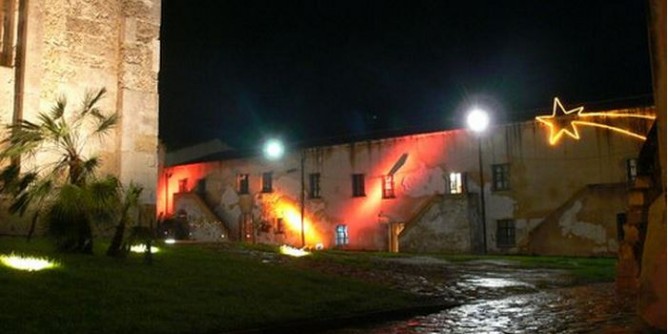 A Porto Torres il rito di <i>Lu Fuggaroni di SantAntoni</i>