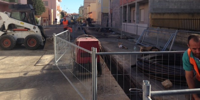 Porto Torres: raccolta rifiuti nelle vie dei cantieri Gas
