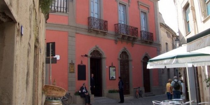 Festa delle donne al Teatro Garau