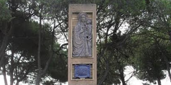 Cagliari: Tavolara e la stele dimenticata | Foto