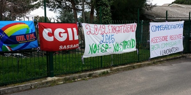 San Giovanni Battista Ploaghe: lavoratori in piazza