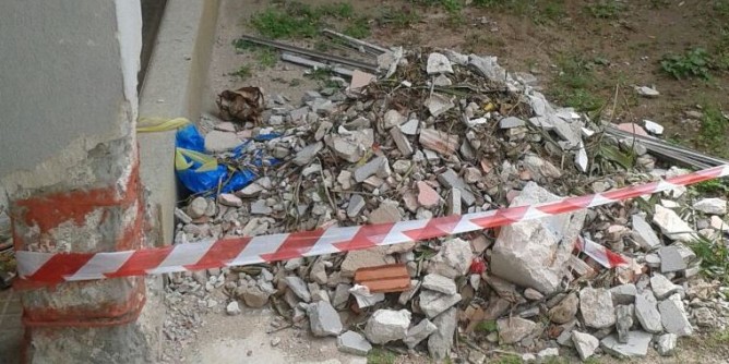 Porto Torres, cumuli di detriti allarmano il <i>Satellite</i>