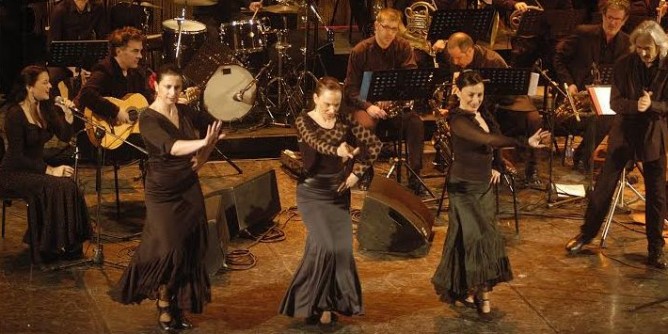 Folla al Comunale per Il Flamenco Big Band