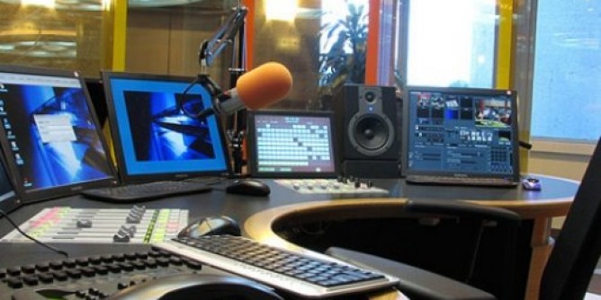 Emittenti radio: prorogato il bando