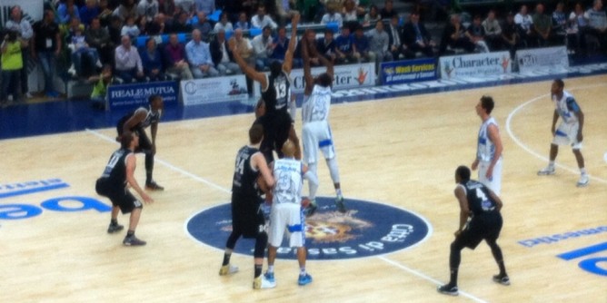Basket: Dinamo ko,  Trento a volare