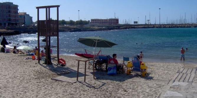 Scoglio Lungo: scatta il divieto di balneazione