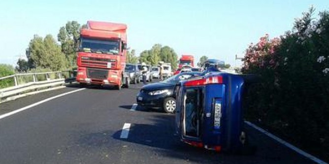 Incidenti nel cagliaritano, traffico nel caos
