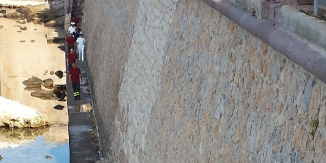 Pericolo Bastioni: chiusa spiaggetta della muraglia 