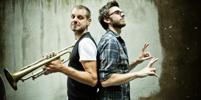 Musica e parole: il Festival Lanterne a Palau