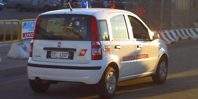 Cuglieri: squarciata gomma Guardia Costiera