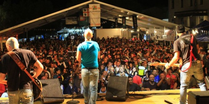 A Stintino il rock dei La Pillola