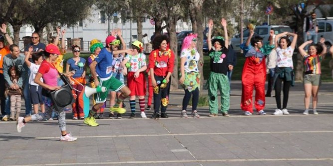 Parada: gli artisti di strada a Porto Torres
