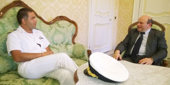 Il sindaco Sanna <i>ospita</i> il comandante Bianca