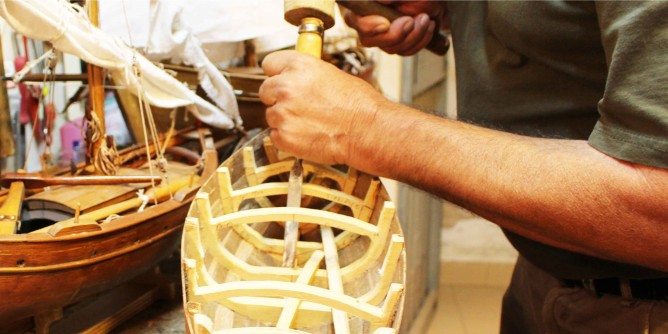 Arte nelle mani: Alghero sull´onda della creatività
