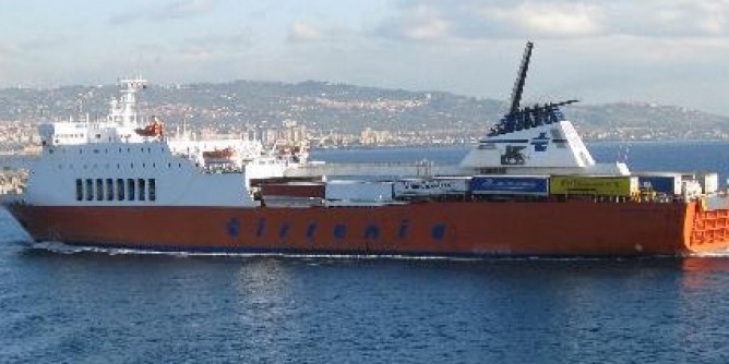Tirrenia potenzia la linea Cagliari-Livorno