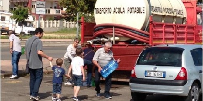 Porto Torres: ancora autobotti, acqua potabile un miraggio